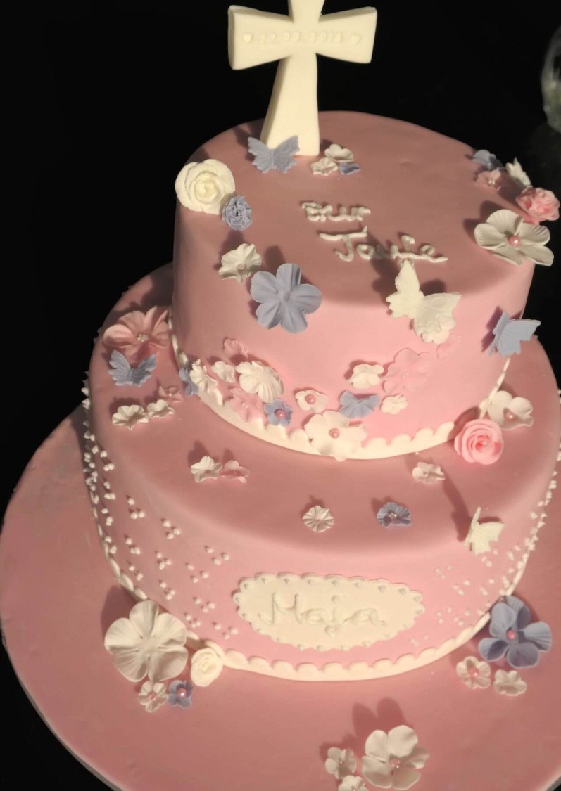 tauf-torte-maja-2